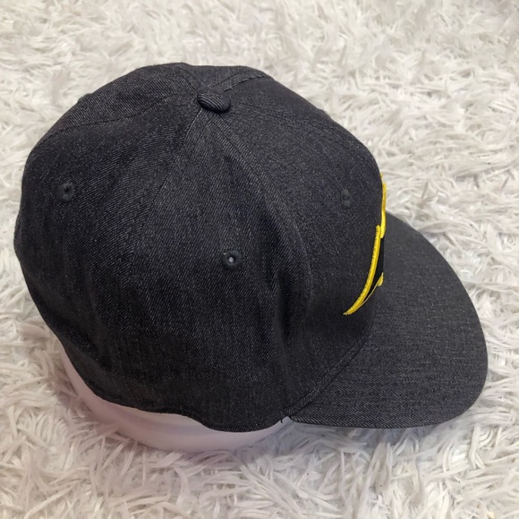 DC Comics Batman Rebirth Logo Cap Sublimated Underbill Flex Fit - Picture 7 of 10